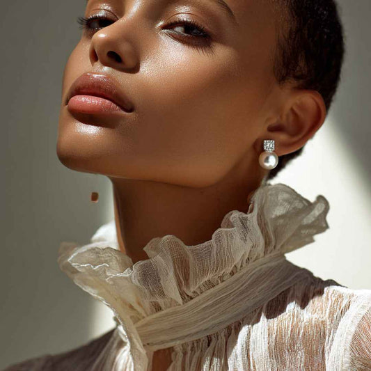 pearl earrings - stud - Lyra