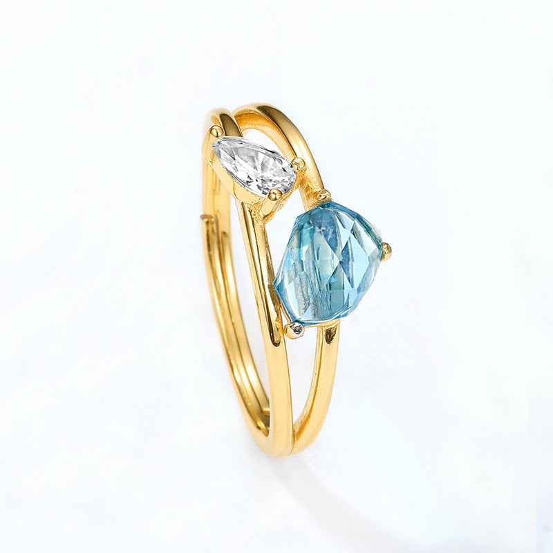 sky blue topaz ring | s925 sterling silver with natural topaz - Lyra