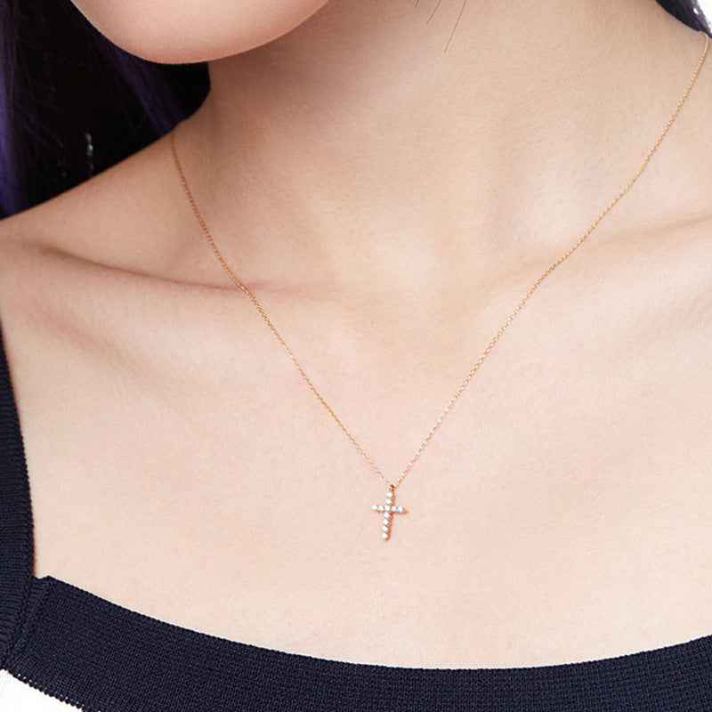 pavé cross pendant necklace | s925 sterling silver with cubic zirconia - Lyra