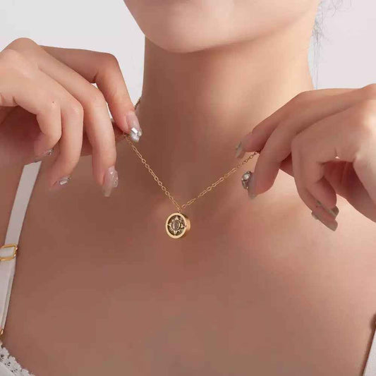 compass projection necklace - Lyra